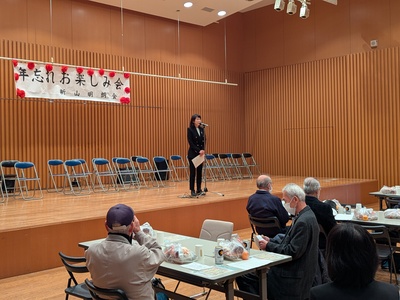 開会式で挨拶をする芝田市長（写真）